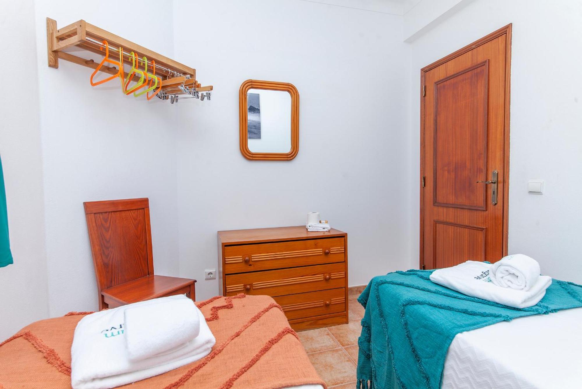 P - Meia-Praia Seaview Guesthouse ラゴス 部屋 写真