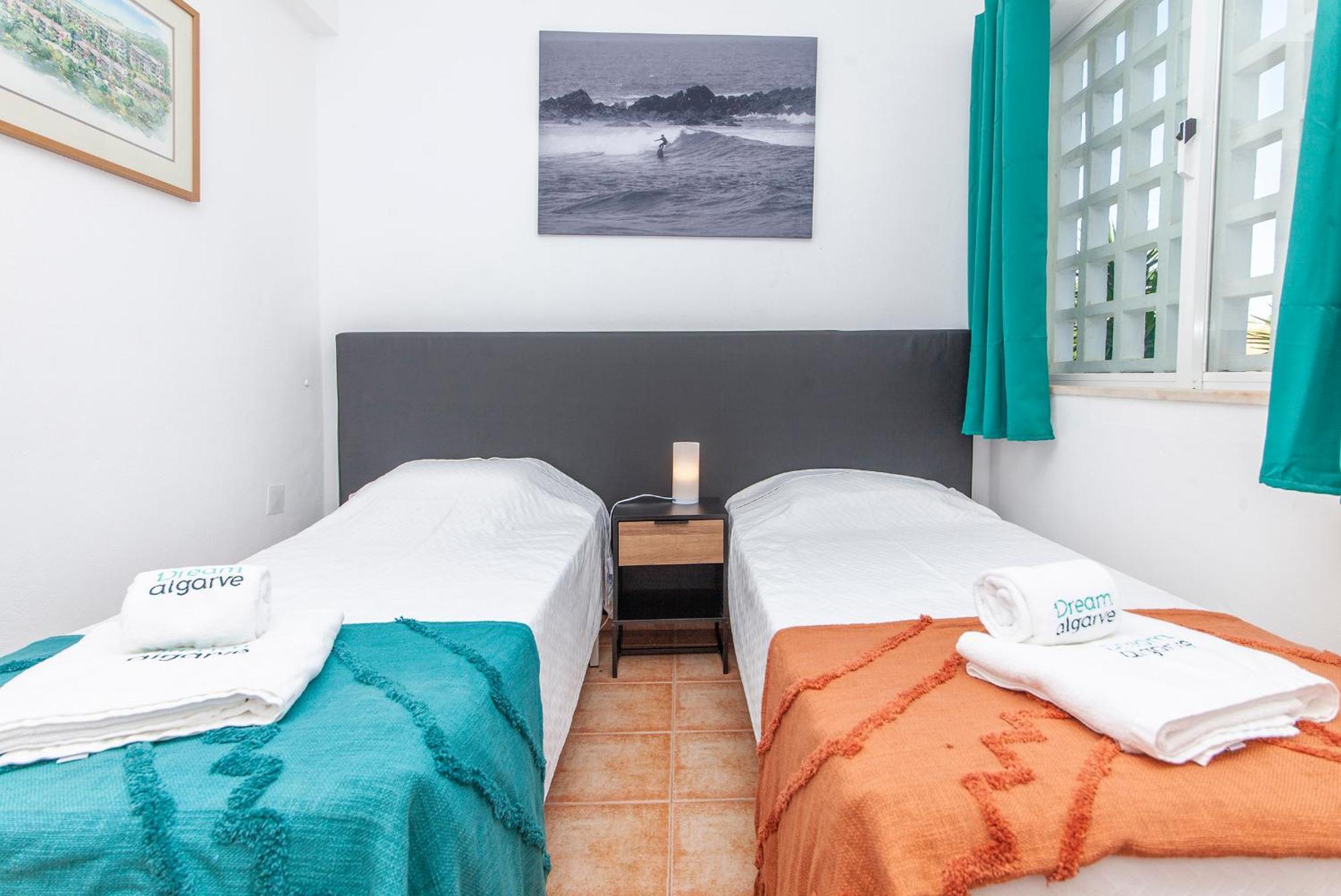 P - Meia-Praia Seaview Guesthouse ラゴス 部屋 写真