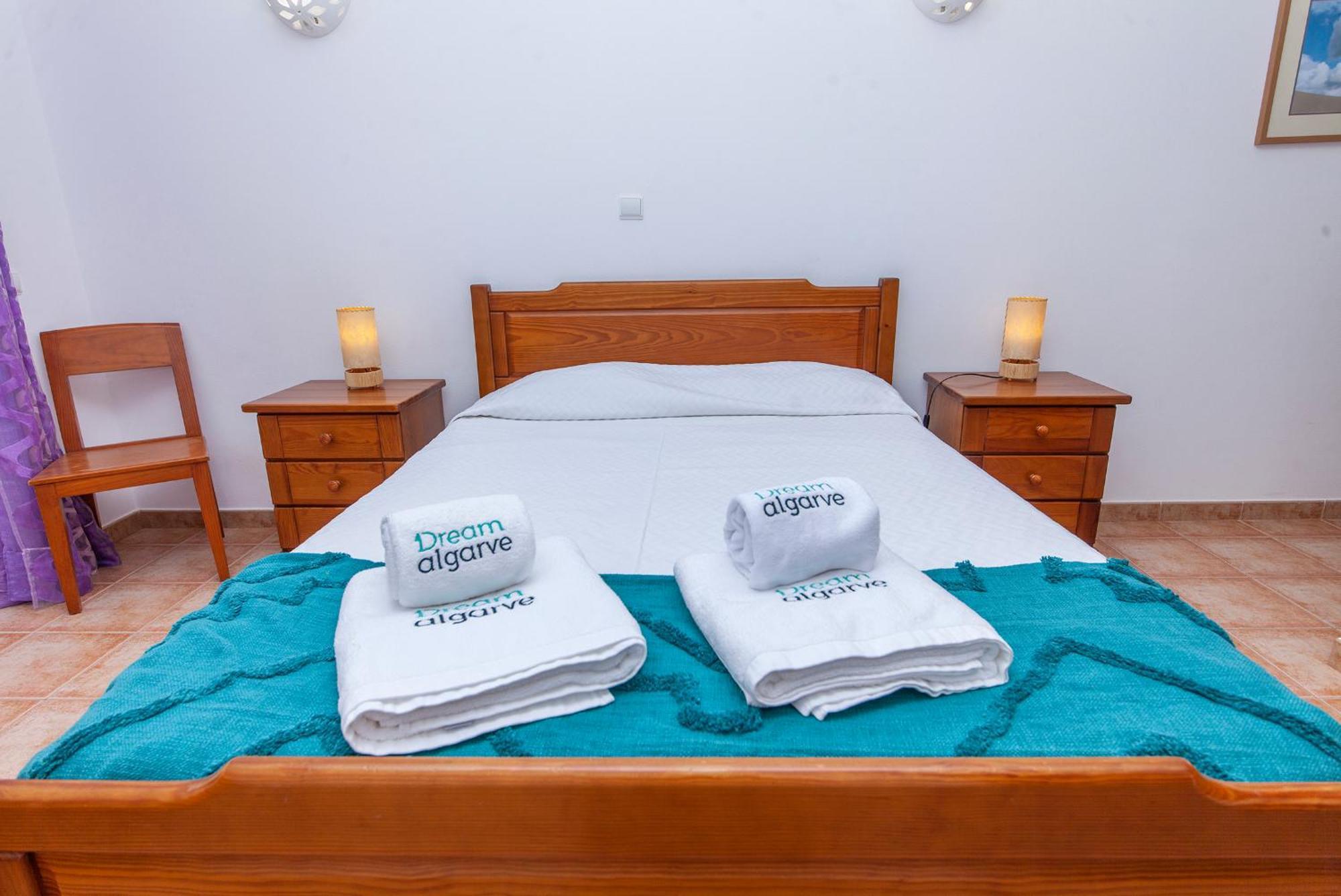 P - Meia-Praia Seaview Guesthouse ラゴス 部屋 写真