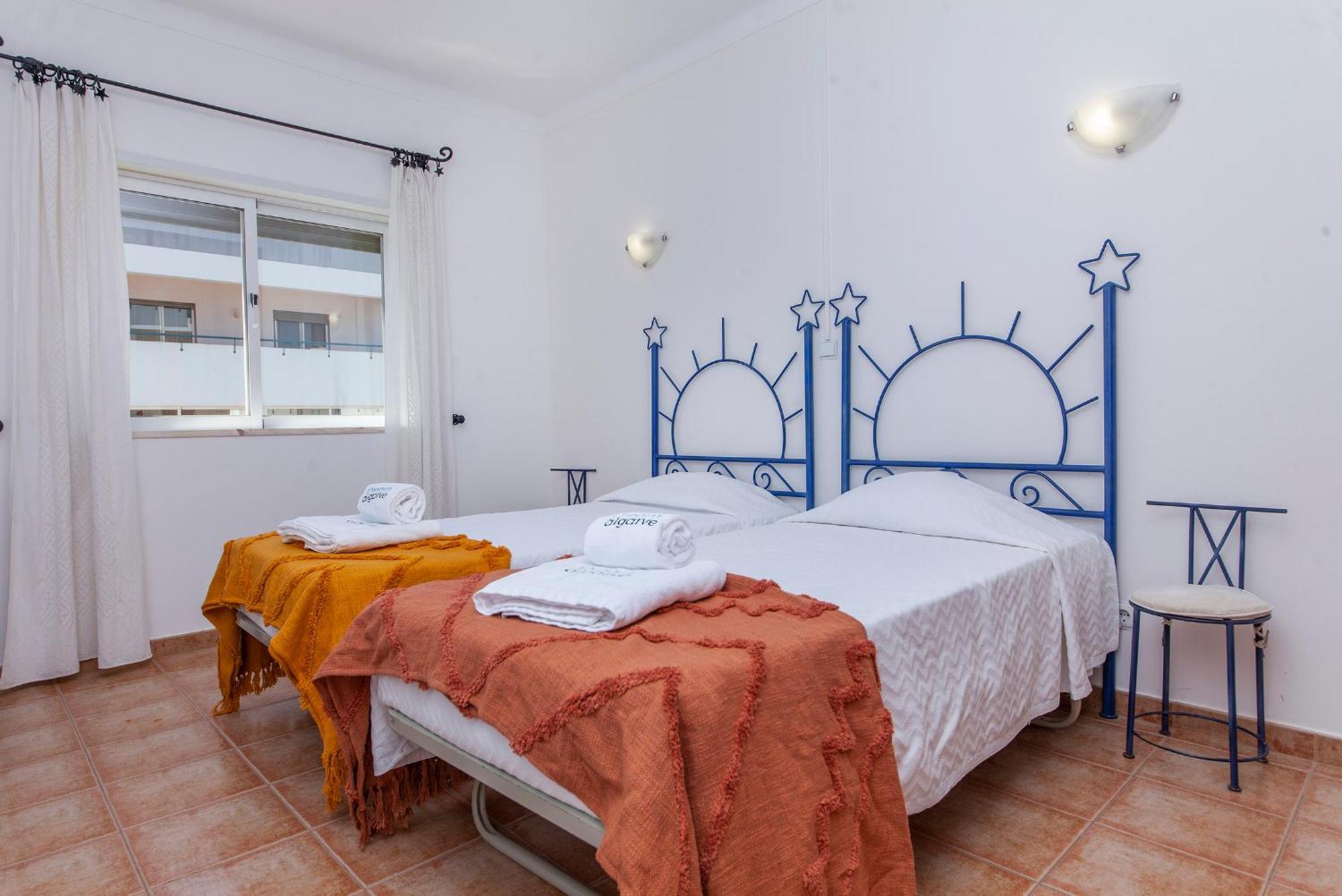 P - Meia-Praia Seaview Guesthouse ラゴス 部屋 写真