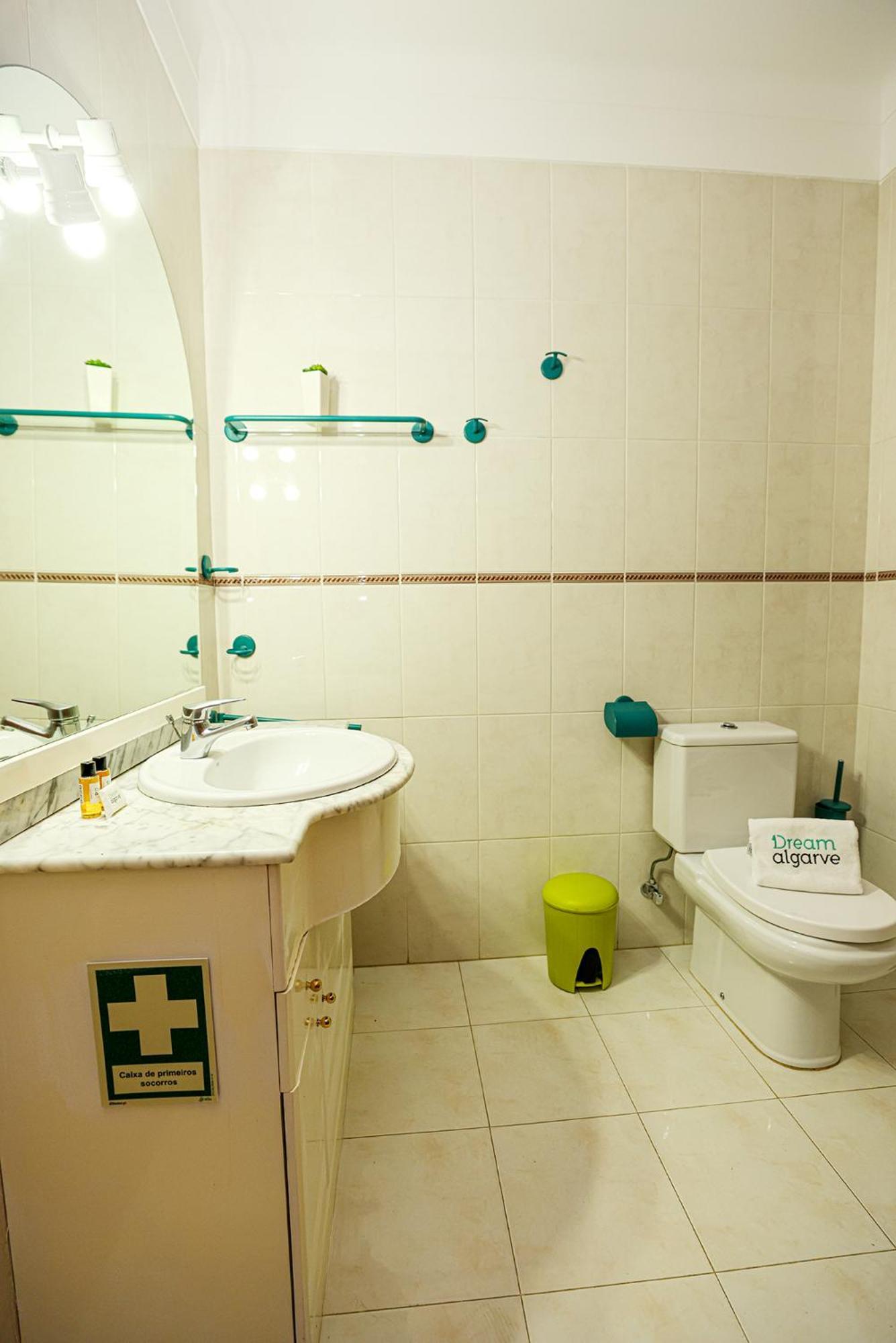 P - Meia-Praia Seaview Guesthouse ラゴス エクステリア 写真